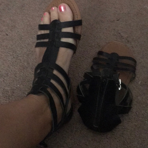 Strappy sandals - Picture 3 of 6